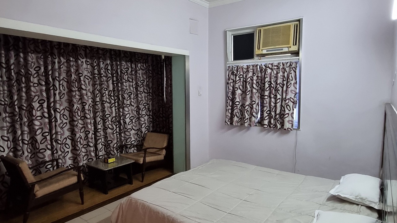Photo of Bedroom in Deccan Gymkhana