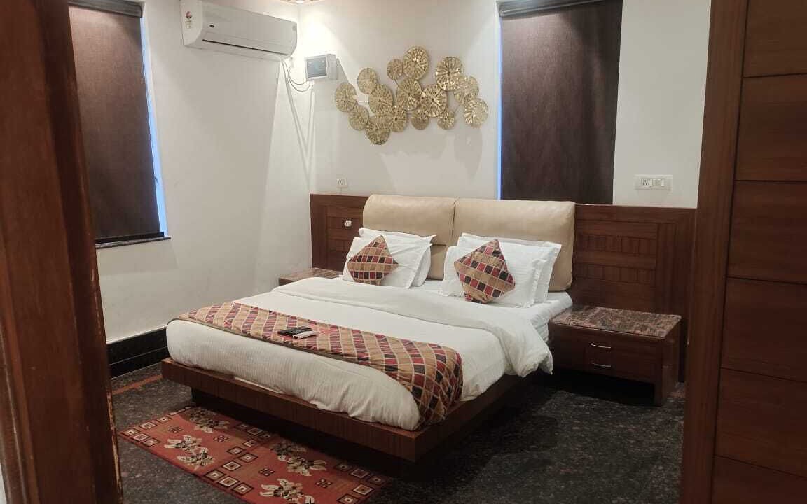 Photo of Bedroom in Dehradun
