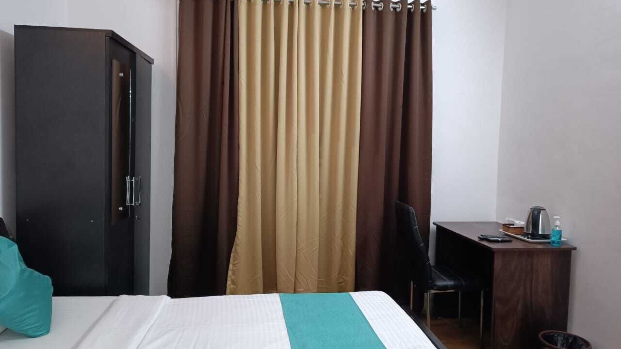 Photo of Bedroom in Kharadi