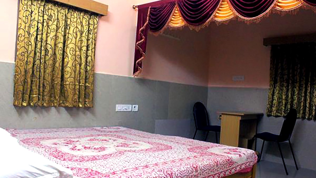 Photo of Bedroom in Mahabalipuram Beach