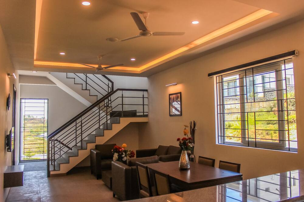 Photo of Livingroom in Kodaikanal