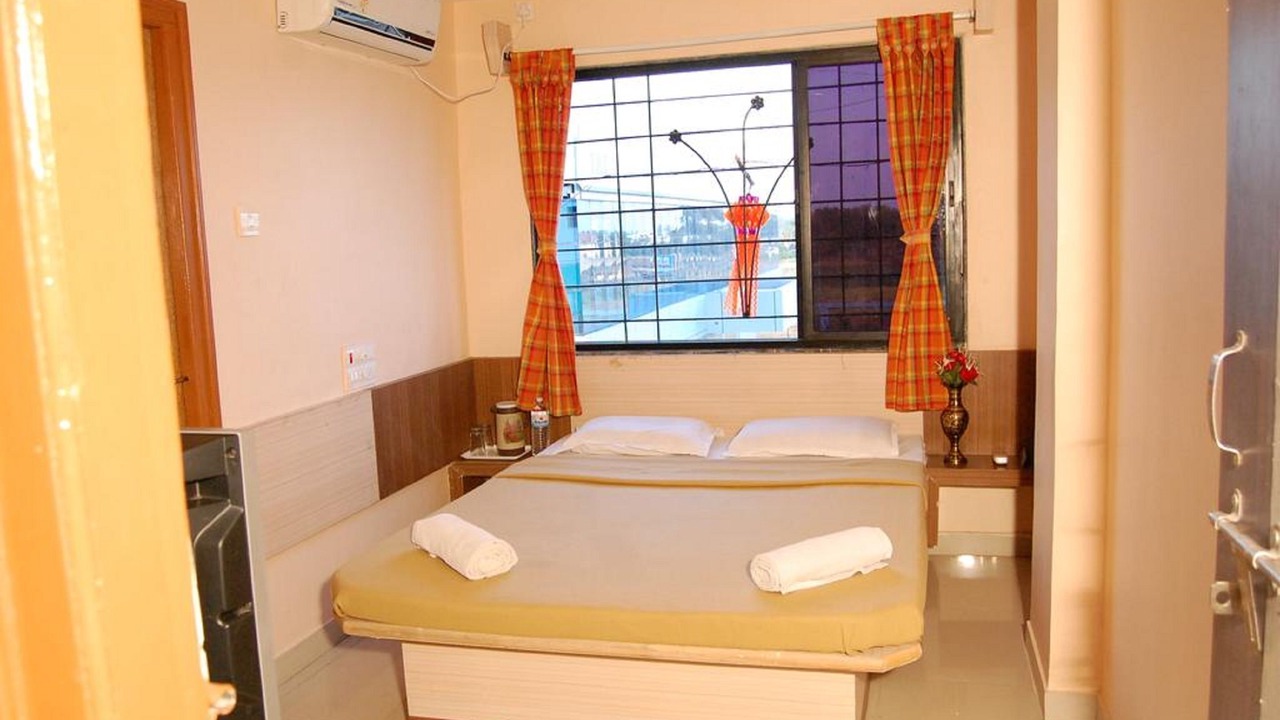 Photo of Bedroom in Shirdi