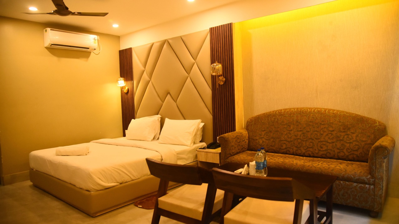 Photo of Bedroom in Deoghar
