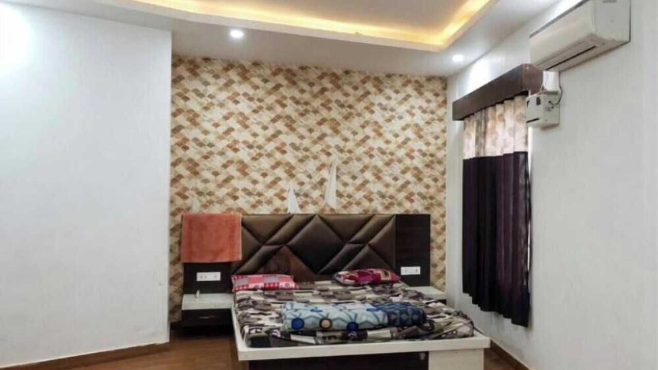 Photo of Bedroom in Bindki