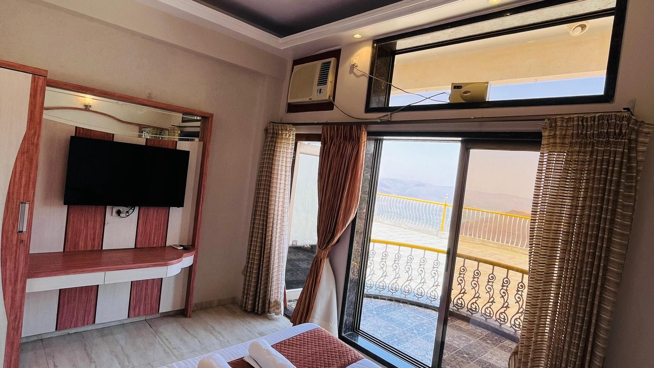 Photo of Bedroom in Panchgani