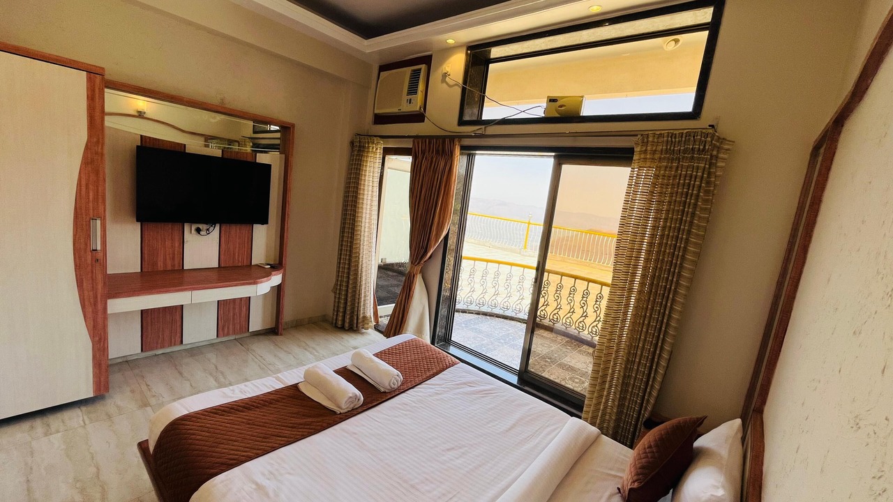 Photo of Bedroom in Panchgani
