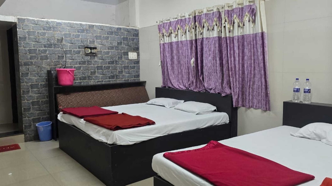 Photo of Bedroom in Shirol