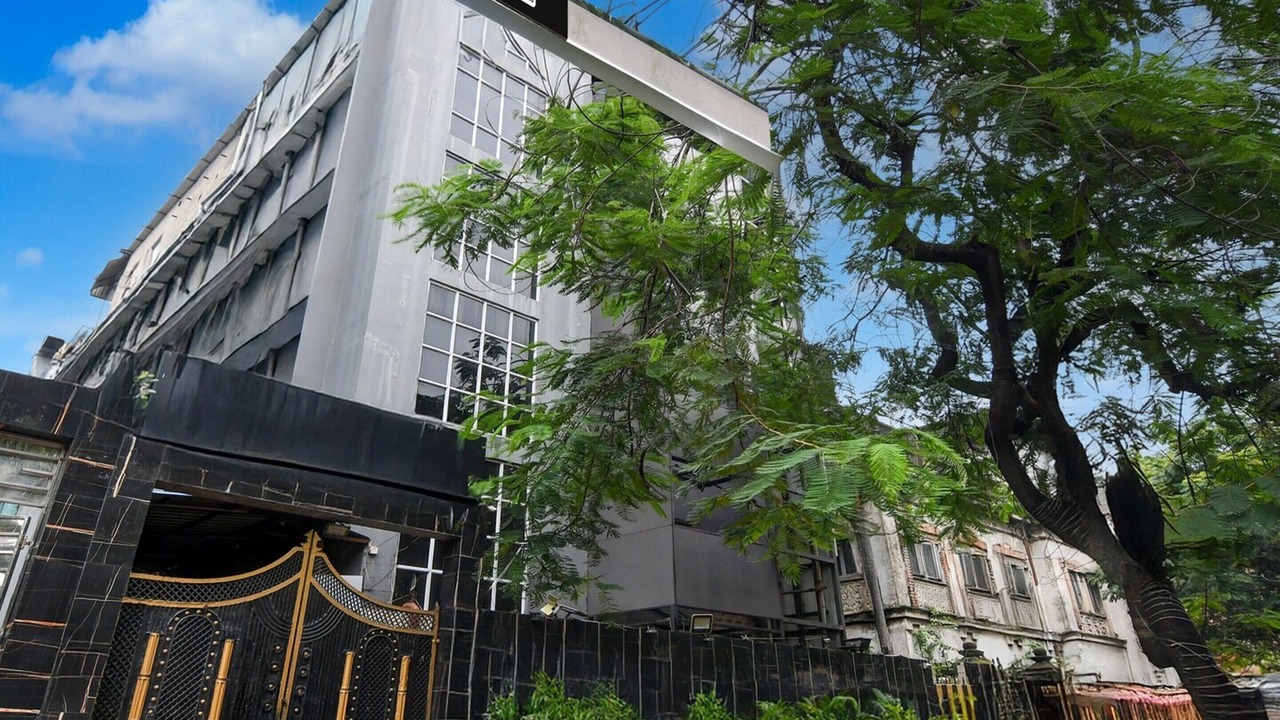 Photo of Outdoor in Park Street