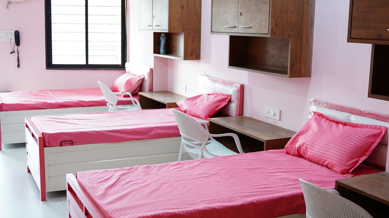 Photo of Bedroom in Gota