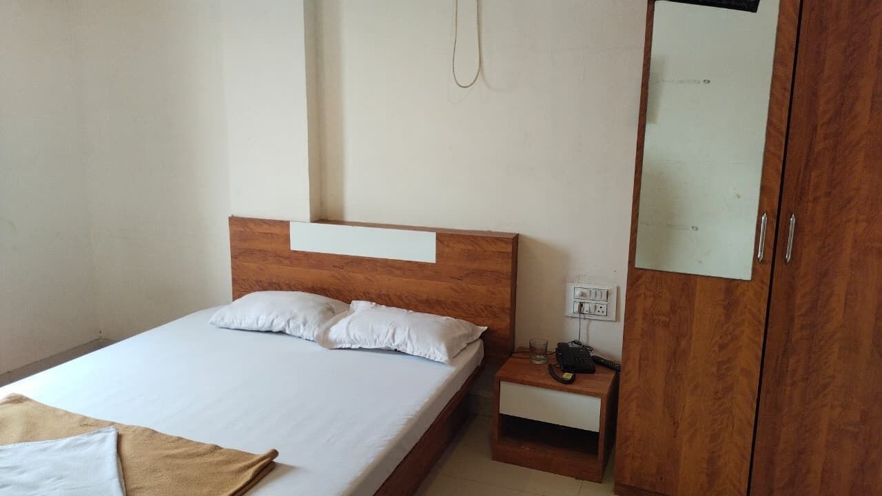 Photo of Bedroom in Loni Kalbhor