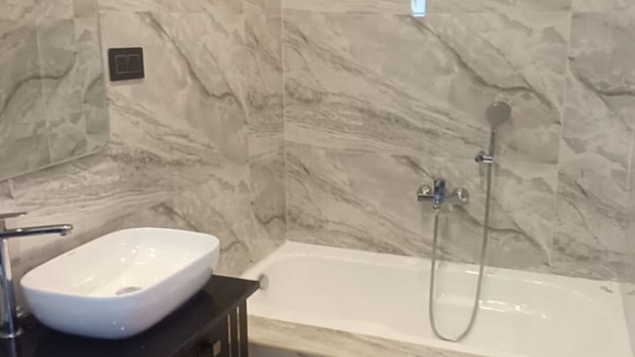 Photo of Bathroom in Mahabalipuram