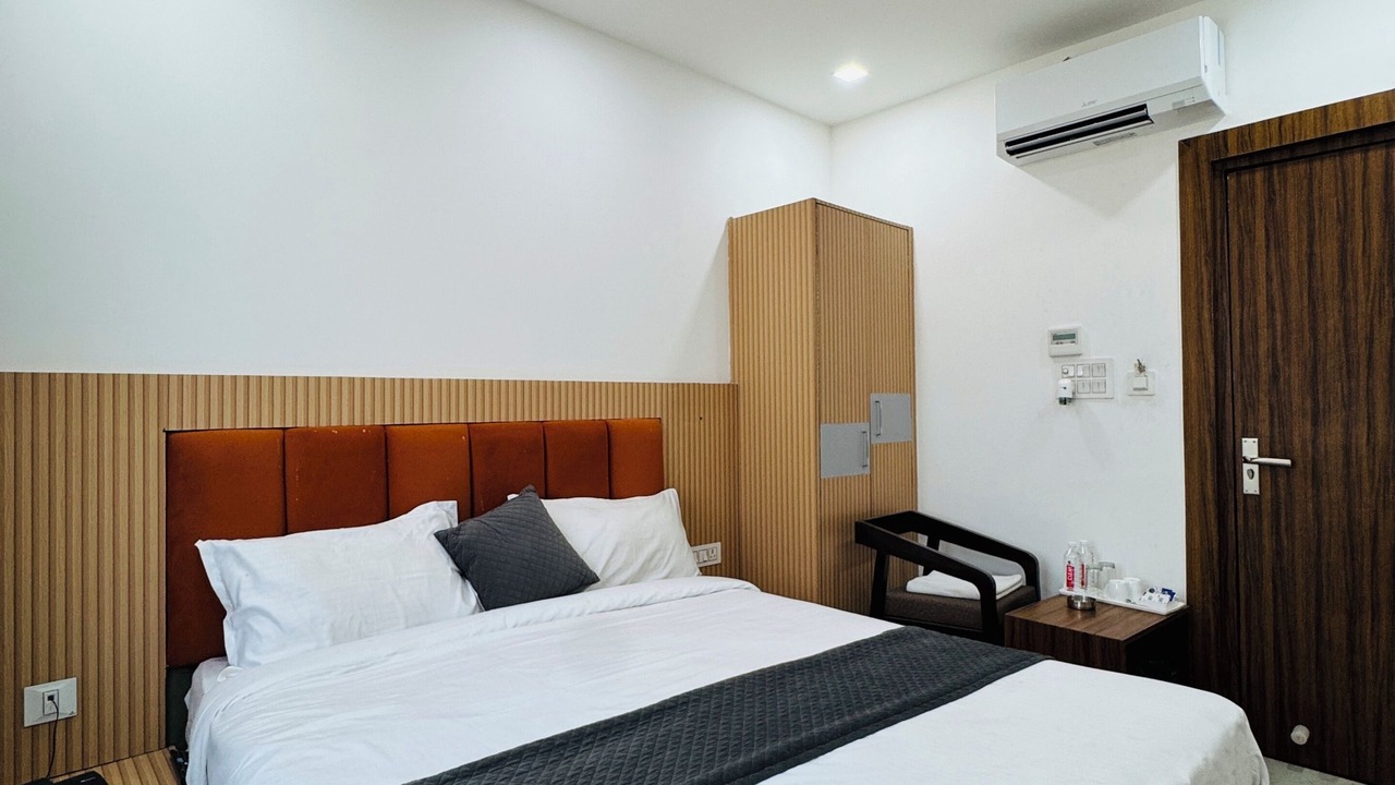 Photo of Bedroom in Allahabad