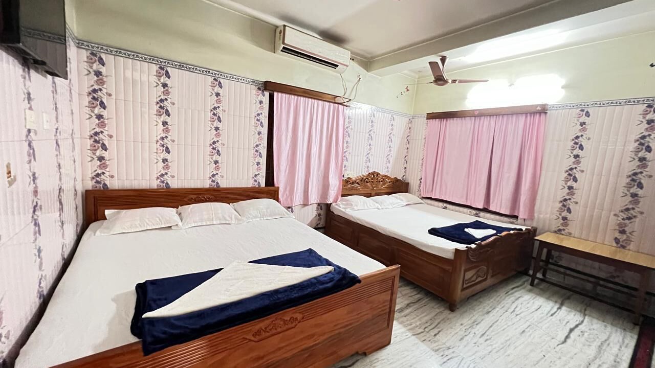 Photo of Bedroom in Mayapur