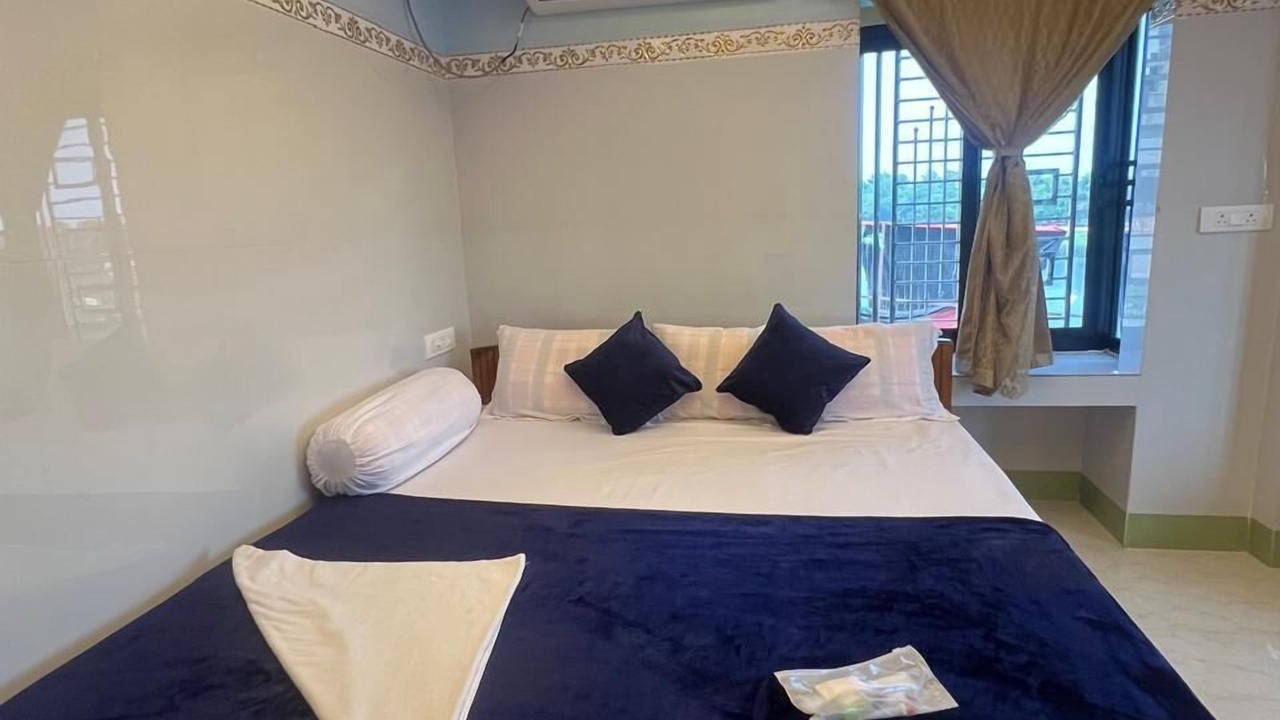 Photo of Bedroom in Mayapur