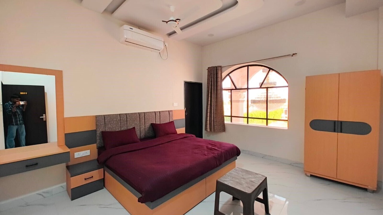 Photo of Bedroom in Bareli