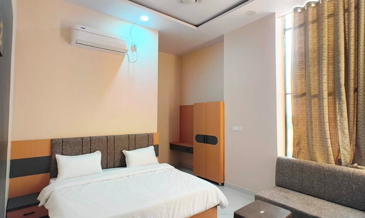 Photo of Bedroom in Bareli