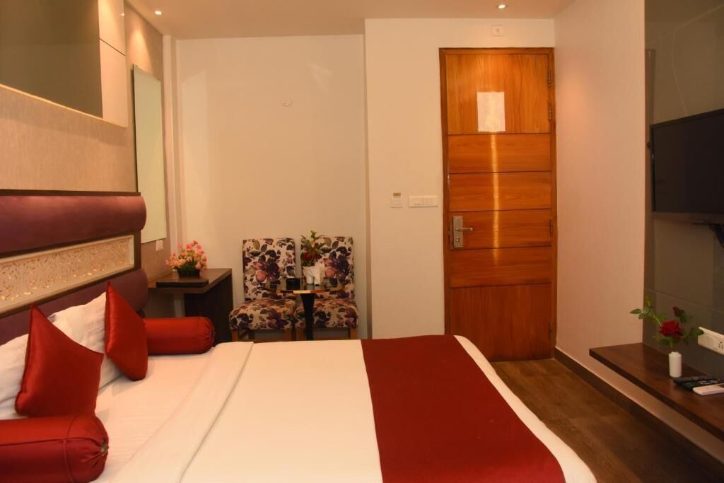 Photo of Bedroom in Alambagh