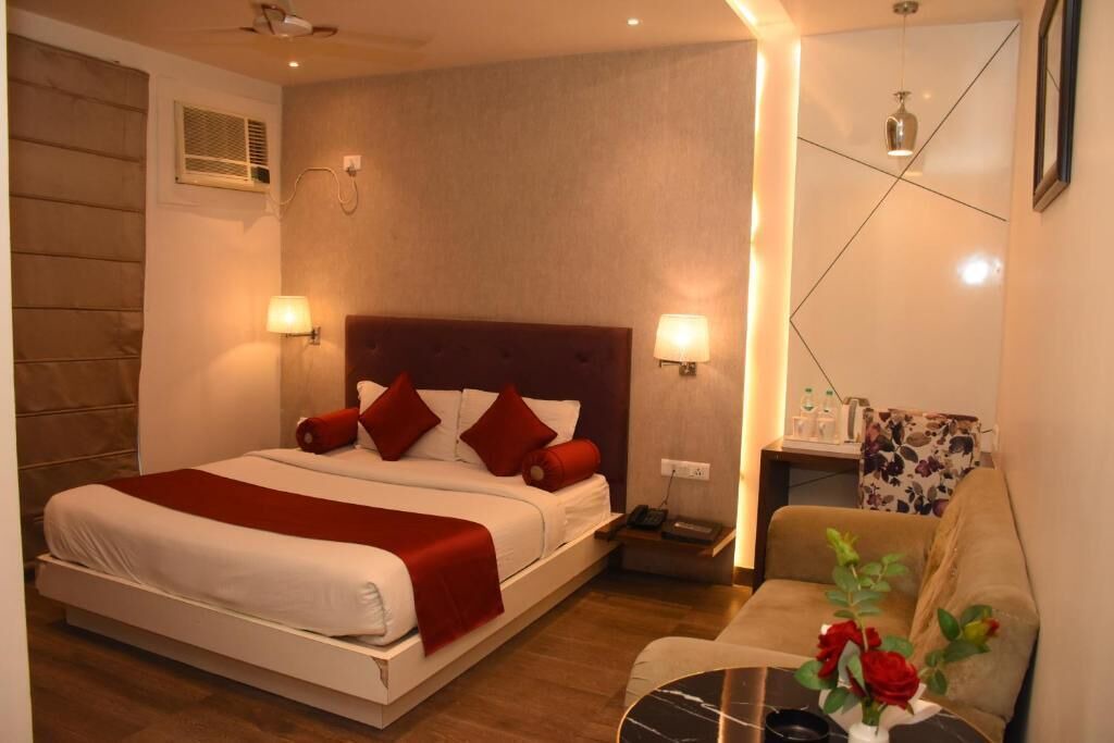 Photo of Bedroom in Alambagh