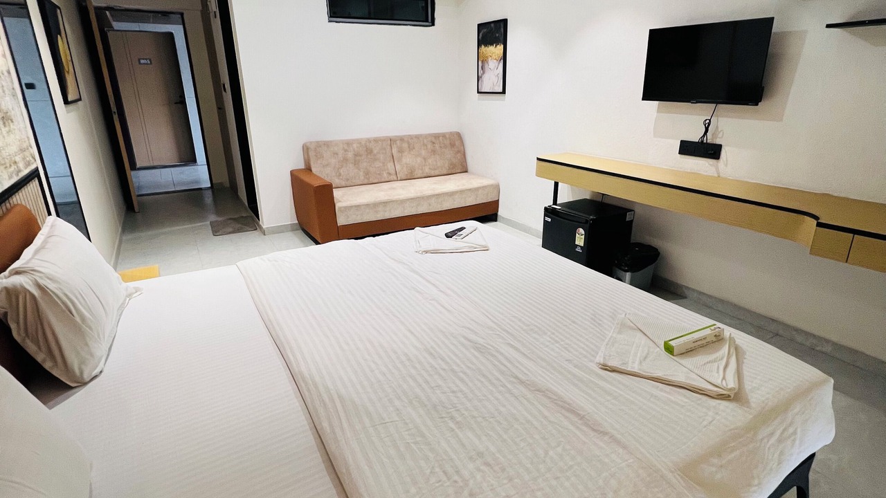 Photo of Bedroom in Surat