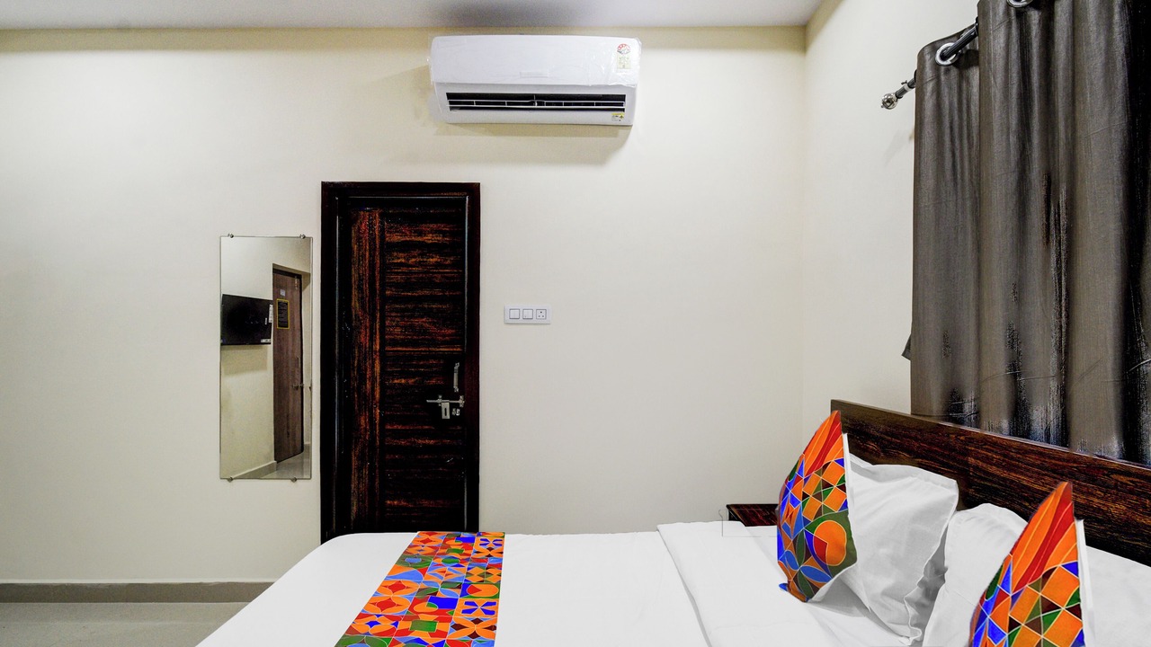 Photo of Bedroom in Dr AS Rao Nagar