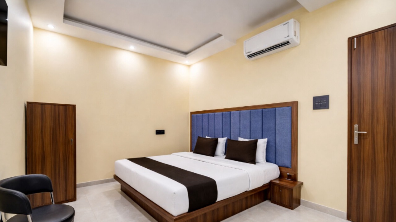 Photo of Bedroom in Bhopal