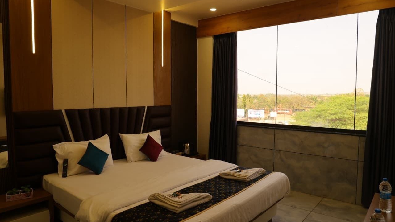 Photo of Bedroom in Jath