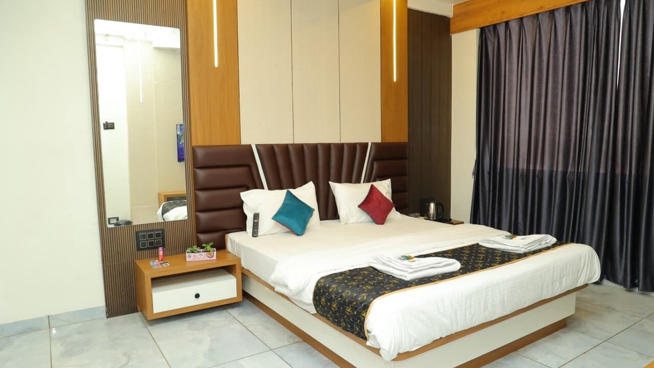 Photo of Bedroom in Jath