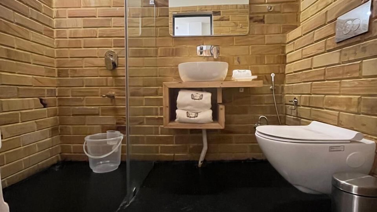 Photo of Bathroom in Kolakham