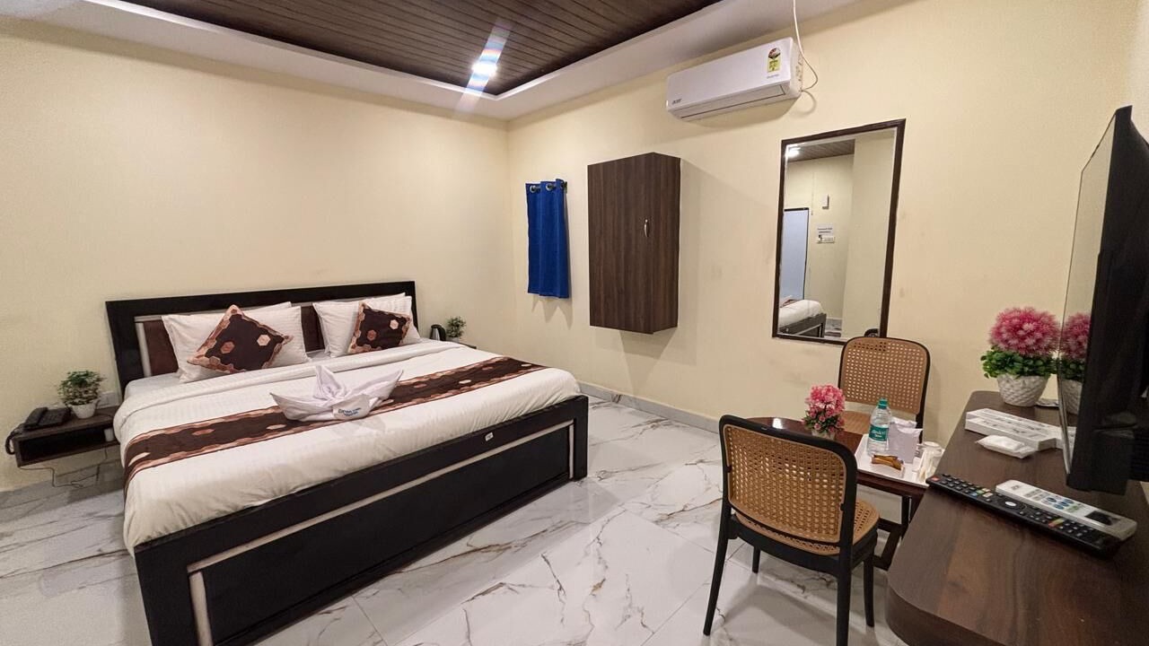 Photo of Bedroom in Shamshabad