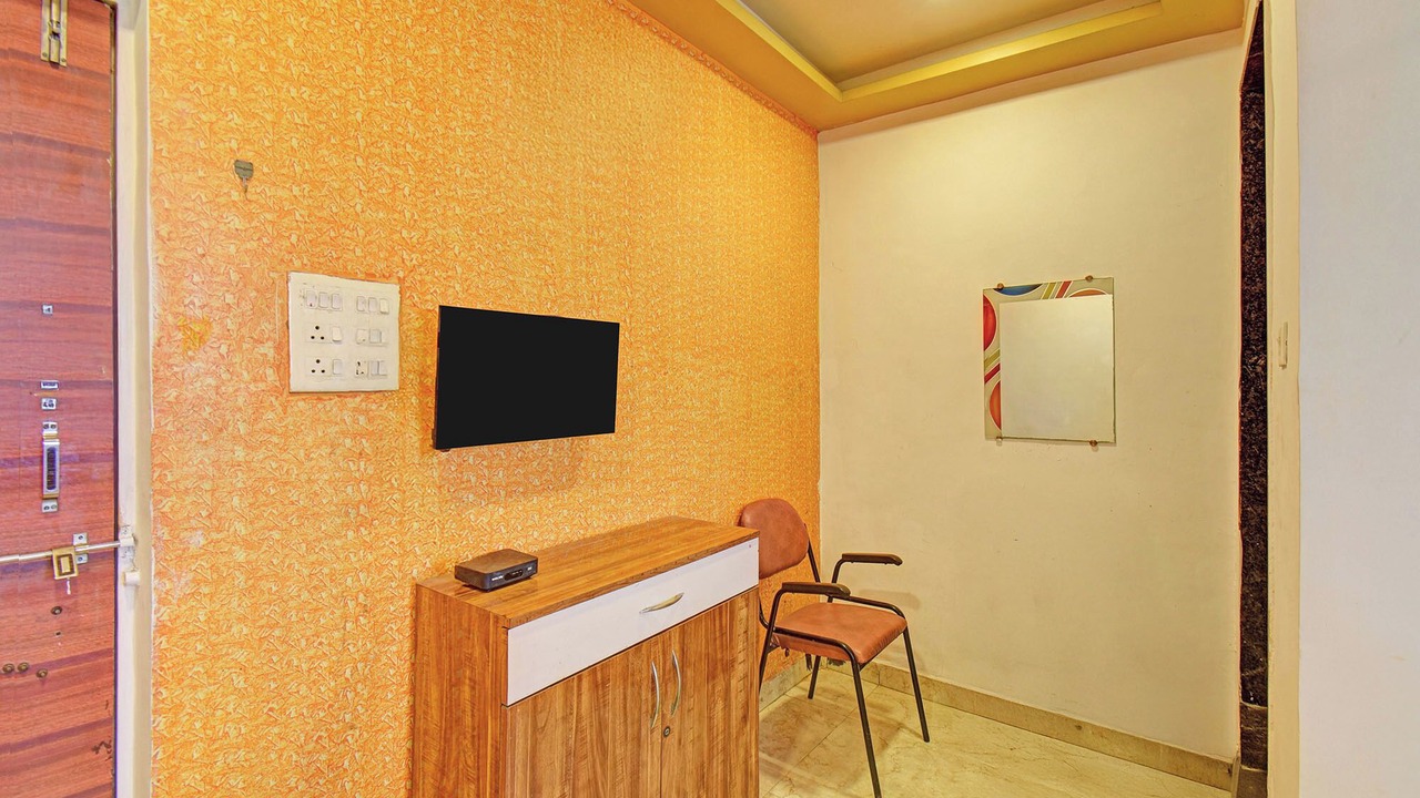 Photo of Bedroom in Alandi