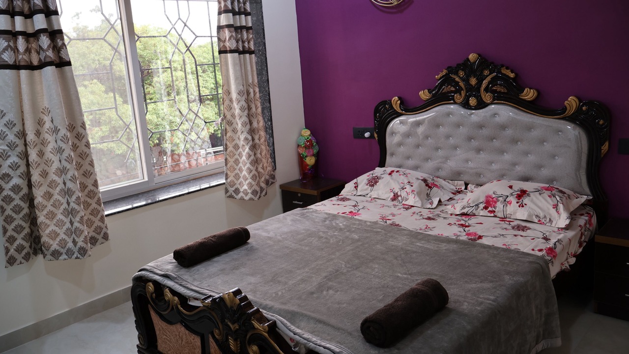 Photo of Bedroom in Mahabaleshwar