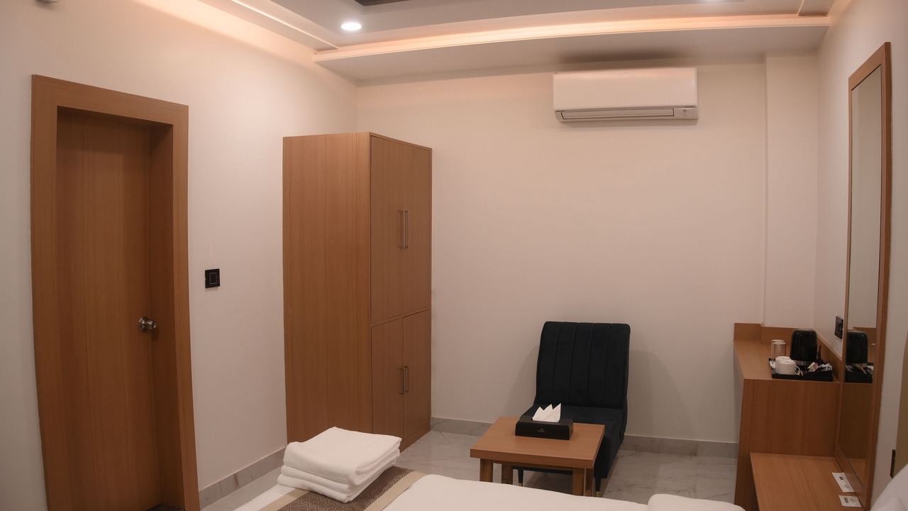 Photo of Bedroom in Allahabad