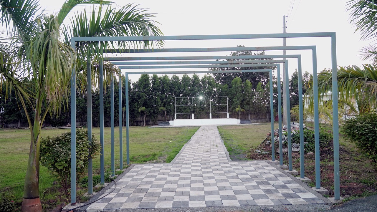 Photo of Outdoor in Pawni