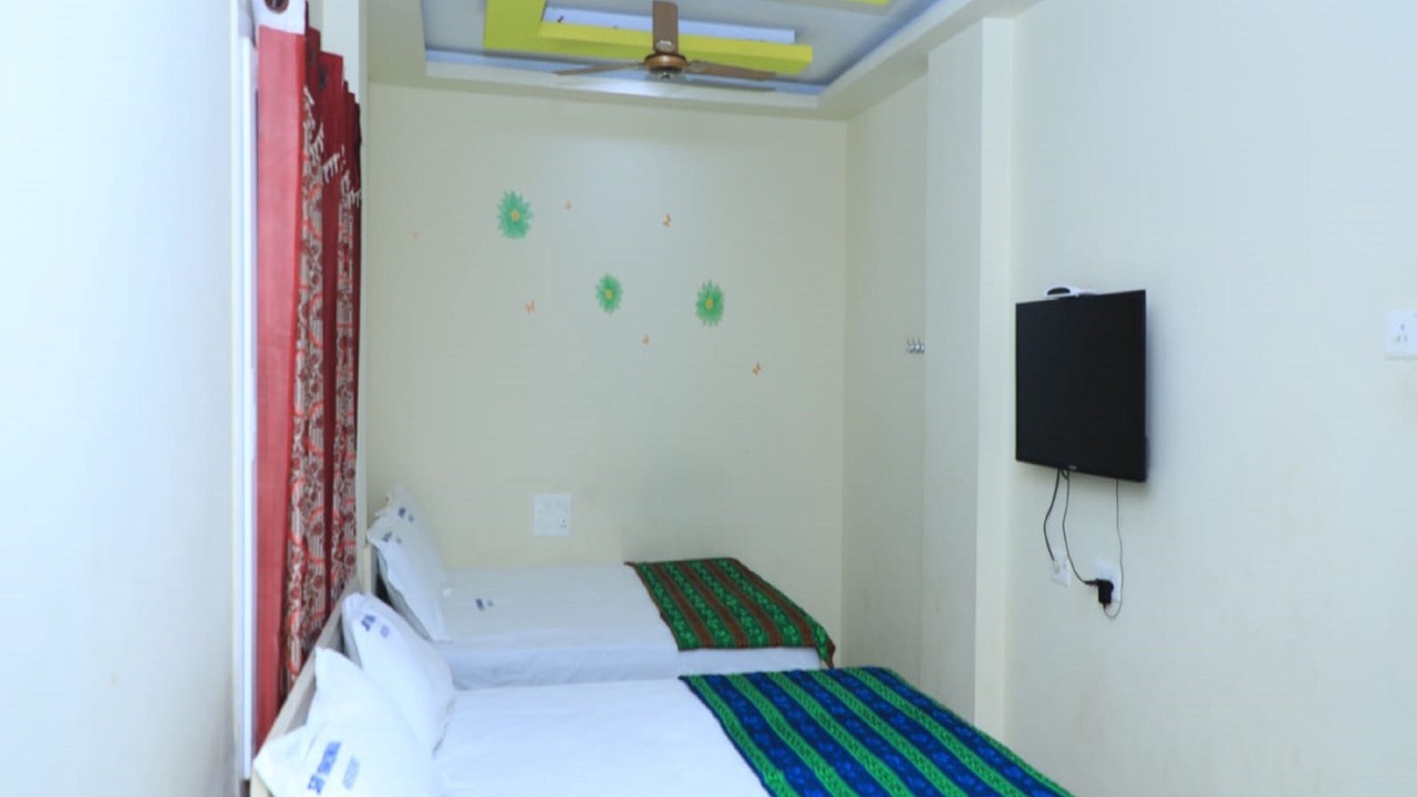 Photo of Bedroom in Thirunallar