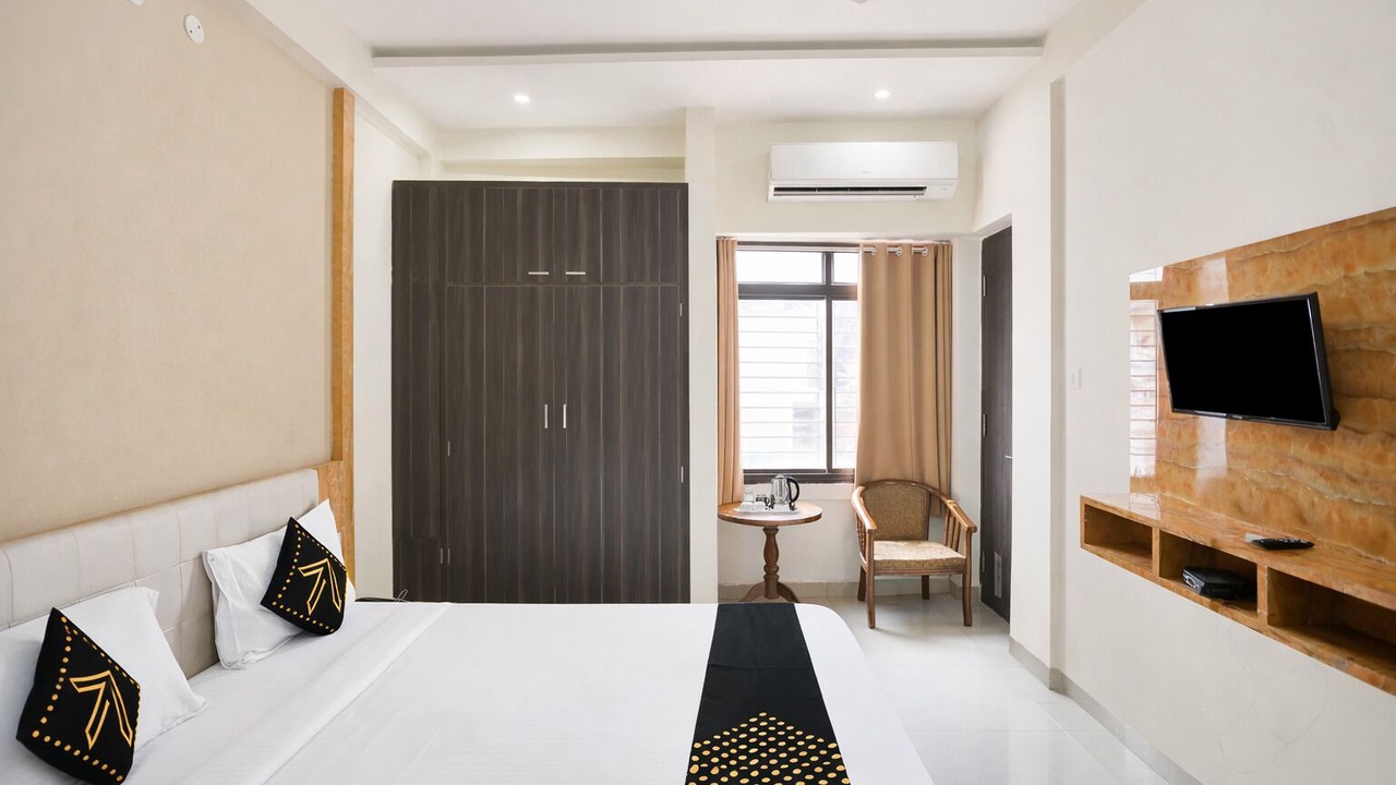Photo of Bedroom in Allahabad
