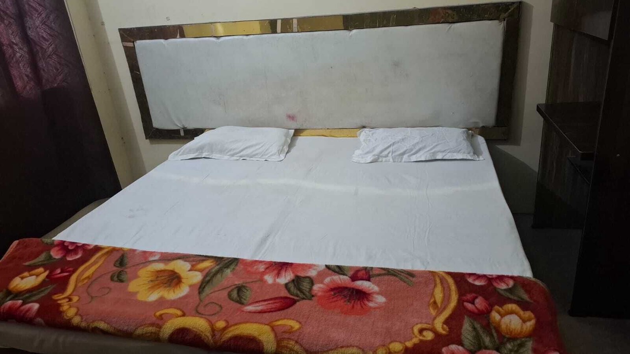 Photo of Bedroom in Danapur