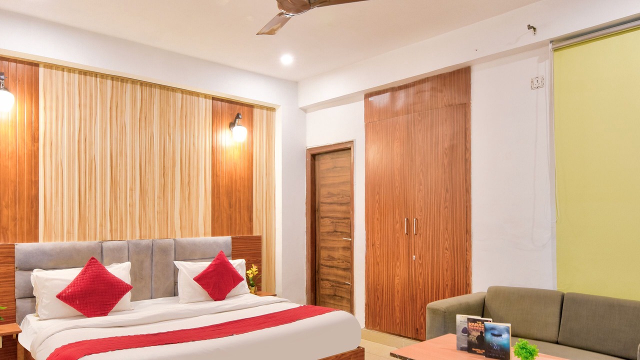 Photo of Bedroom in East of Kailash