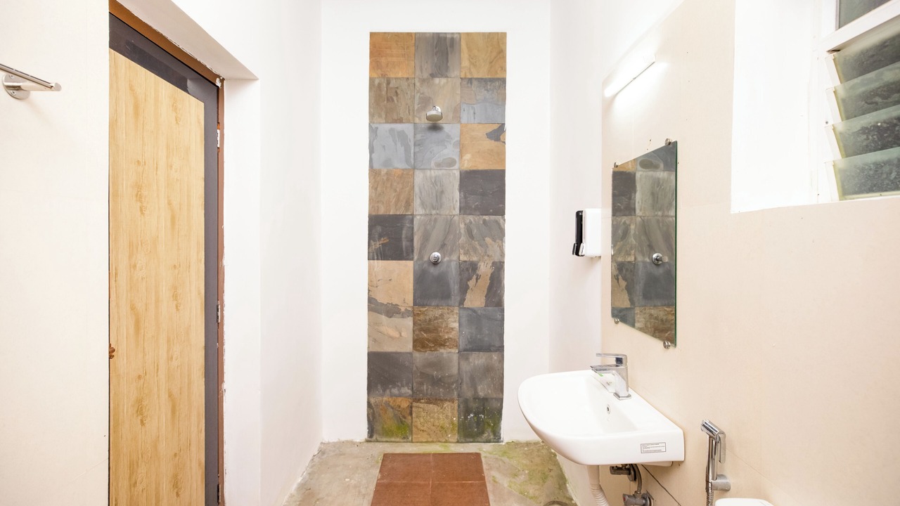 Photo of Bathroom in Kodaikanal