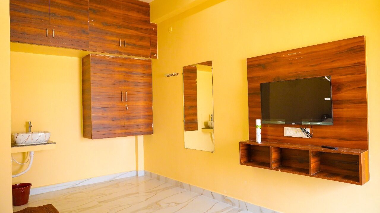 Photo of Bedroom in Tiruvannamalai