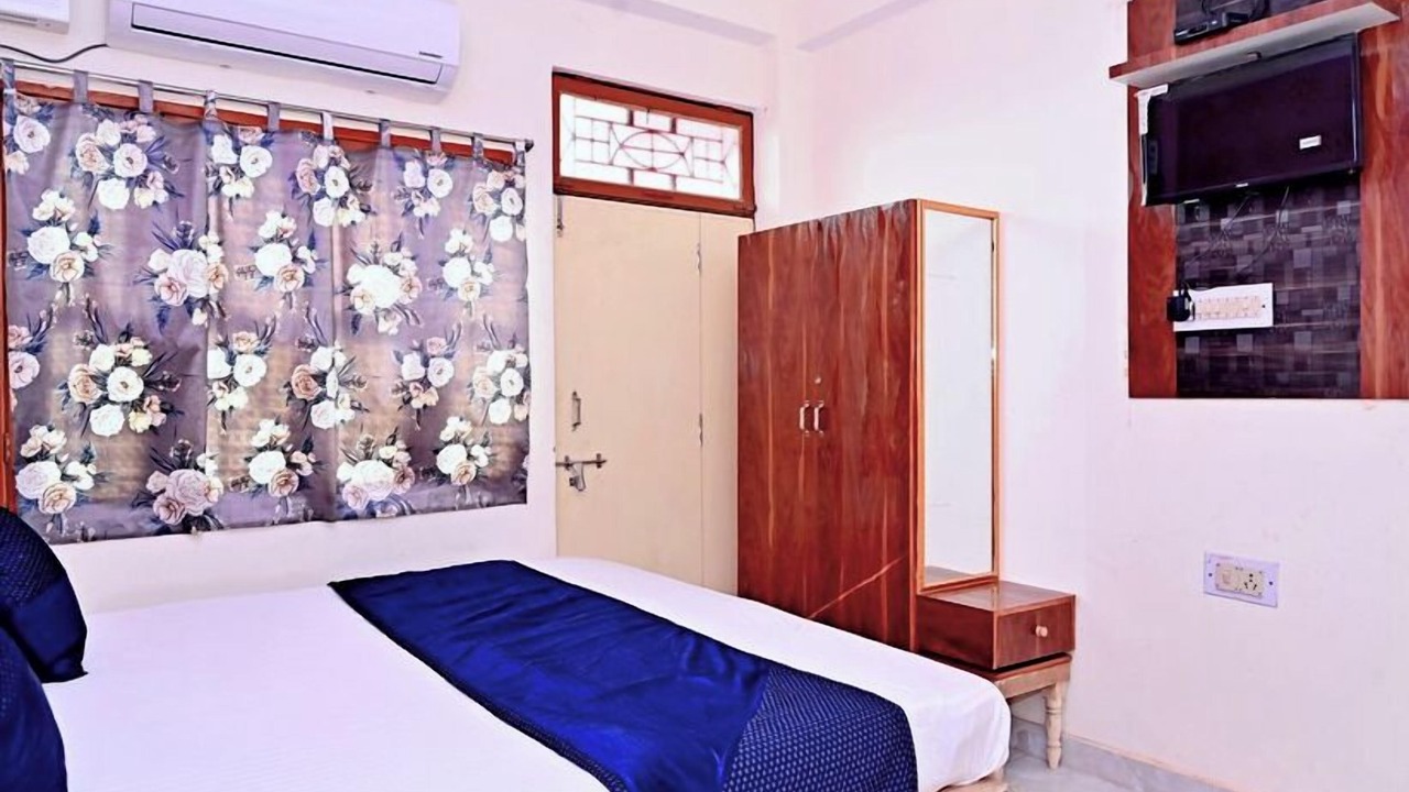 Photo of Bedroom in Phulpur