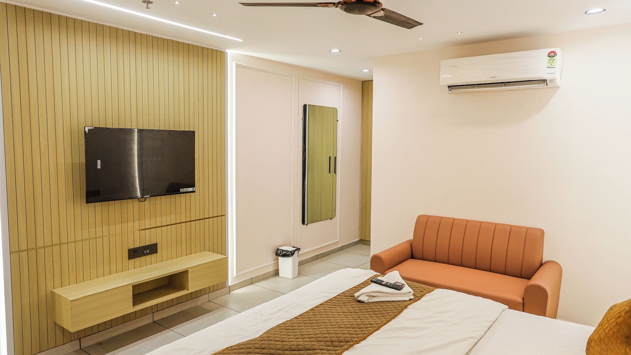 Photo of Bedroom in Surat