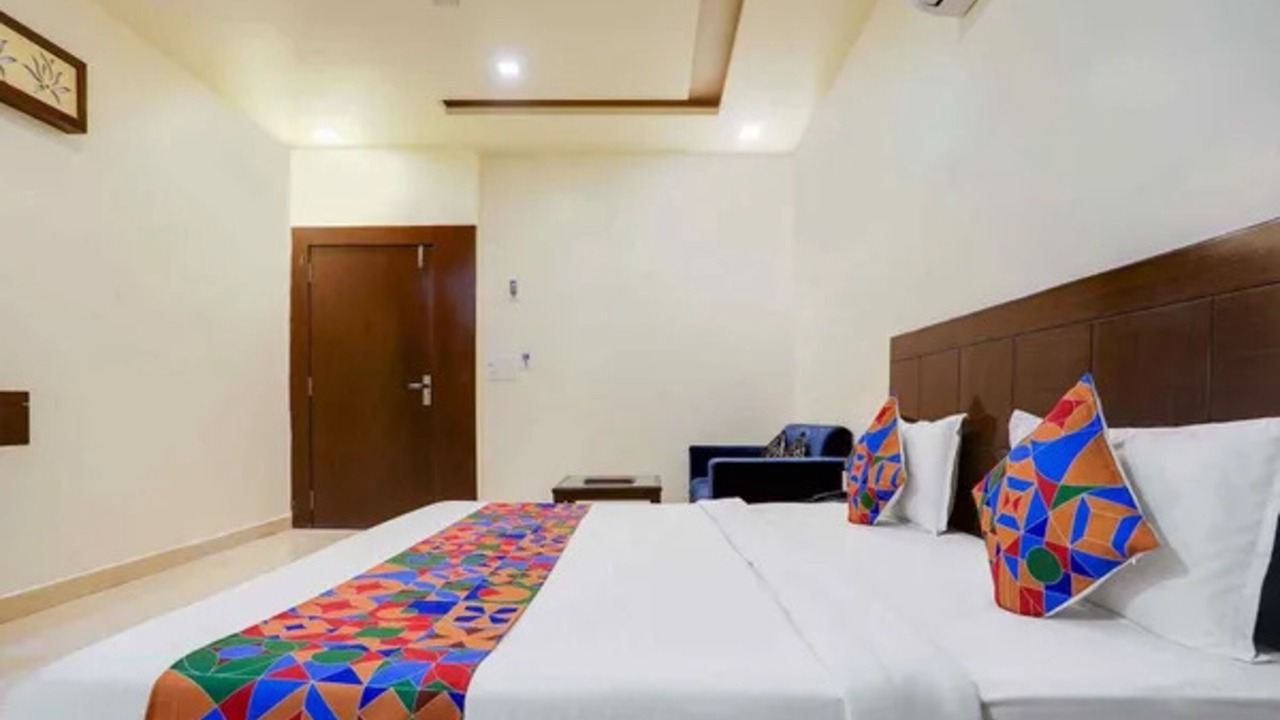 Photo of Bedroom in Bhopal