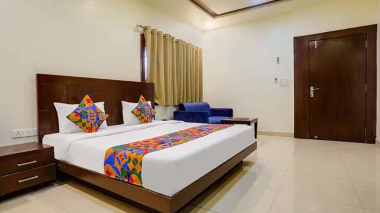 Photo of Bedroom in Bhopal
