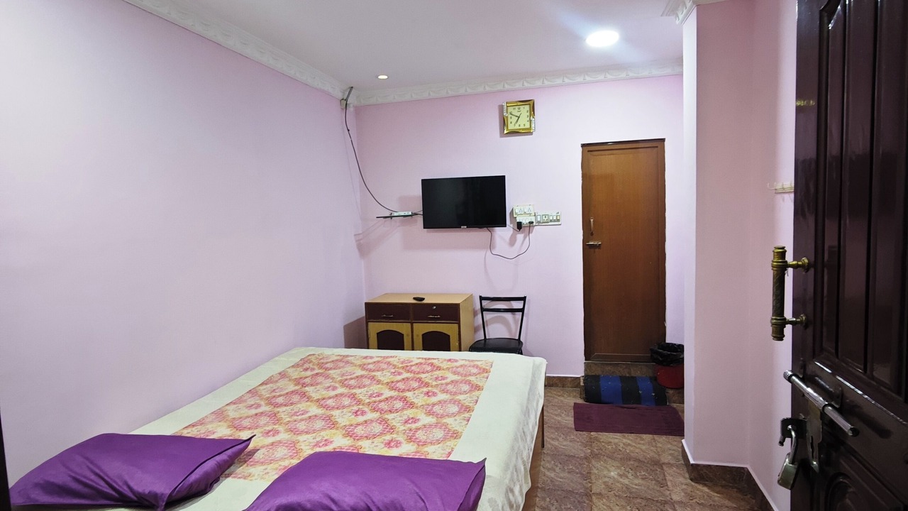 Photo of Bedroom in Tiruvannamalai