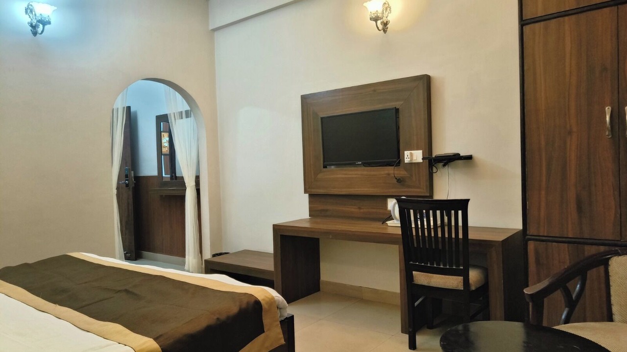Photo of Bedroom in Bhimtal