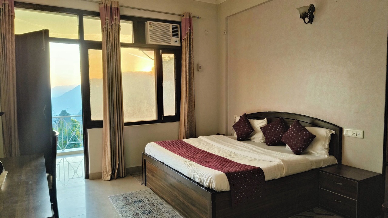 Photo of Bedroom in Bhimtal