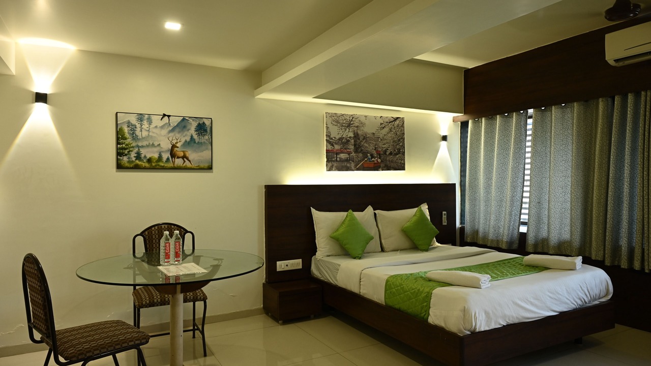 Photo of Bedroom in Airoli
