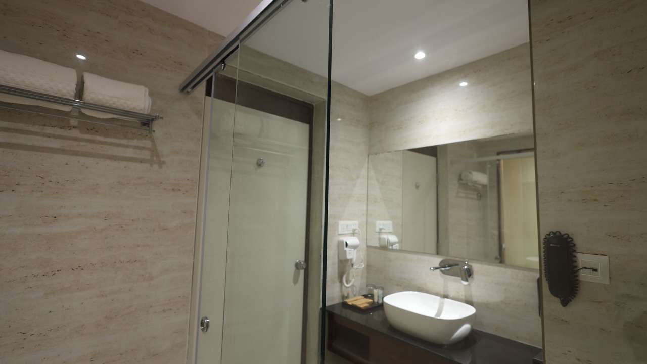 Photo of Bathroom in Kalaburagi