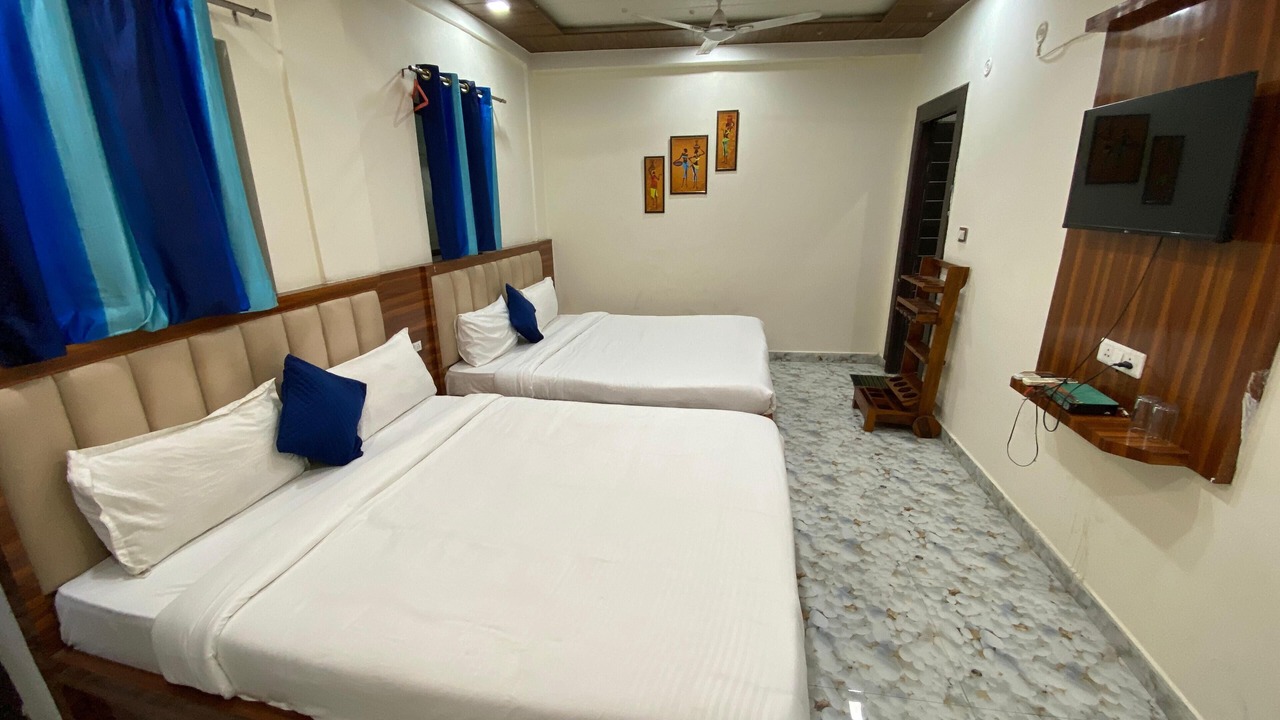 Photo of Bedroom in Taj Ganj