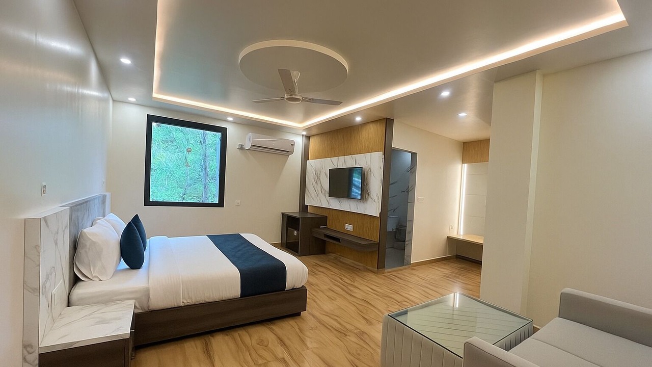 Photo of Bedroom in Alambagh